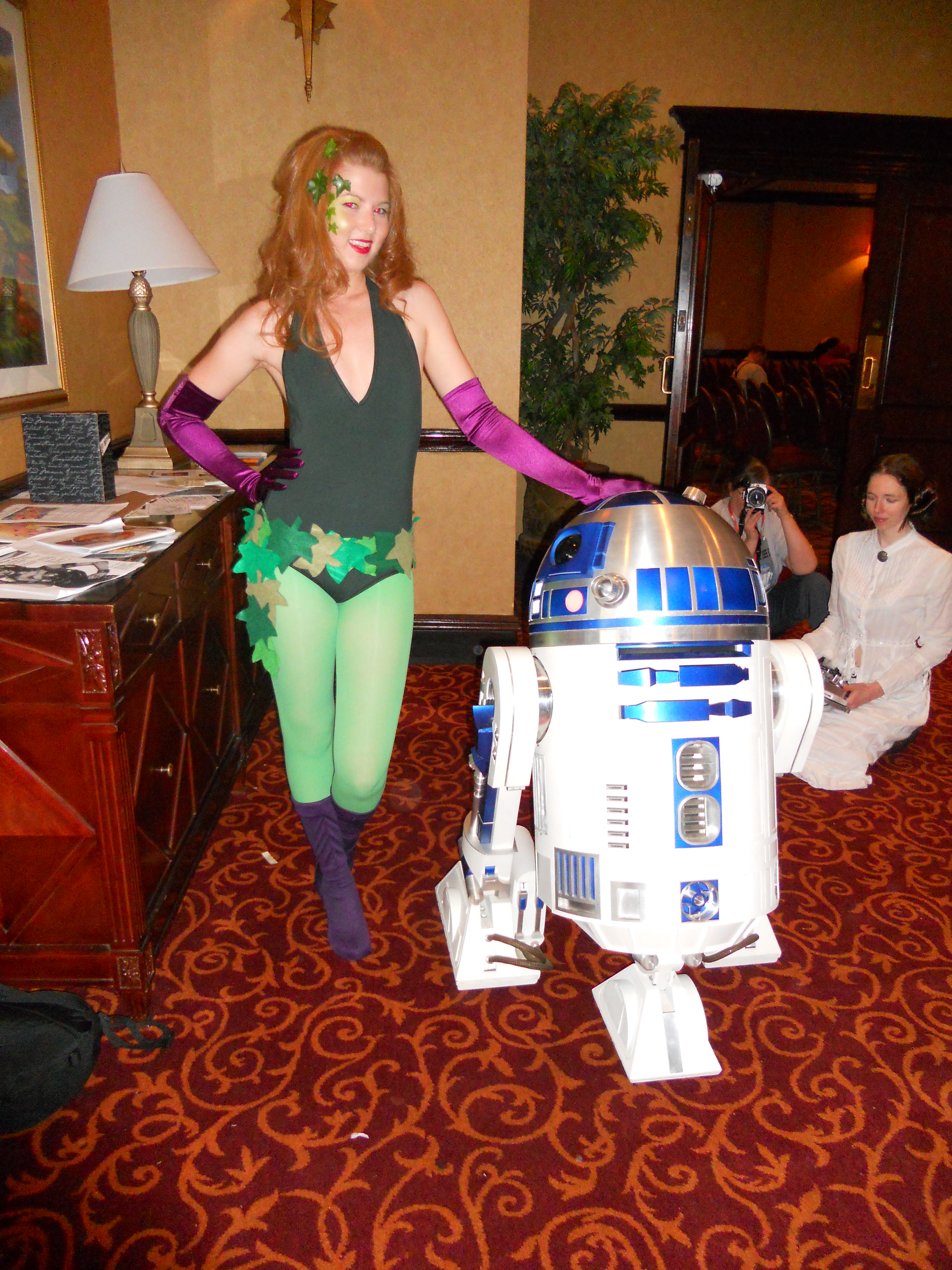 Ivy & R2D2_5753197971_o.jpg